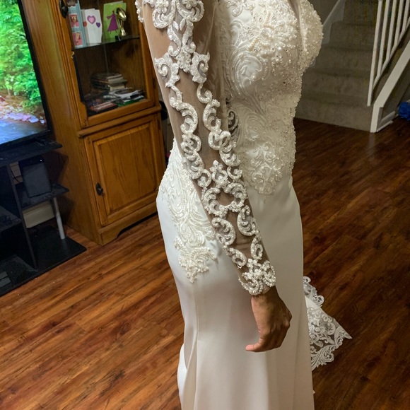 Wedding dress